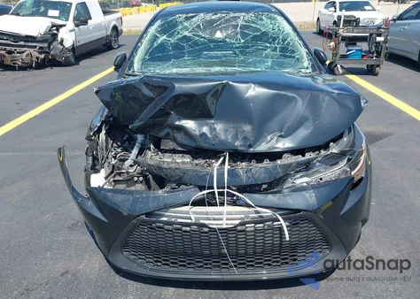 2020 Toyota Corolla Le z USA, uszkodzony, nr VIN JTDEPRAE0LJ065428